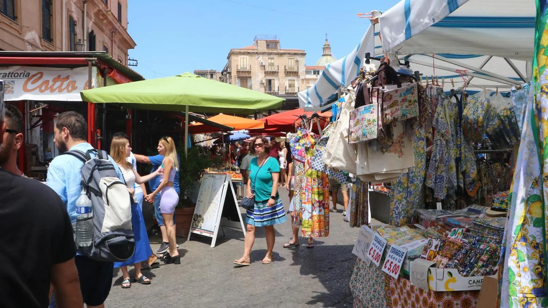 Appartamento Nel Centro Storico Di Palermo -Lulyani Holiday House شقة